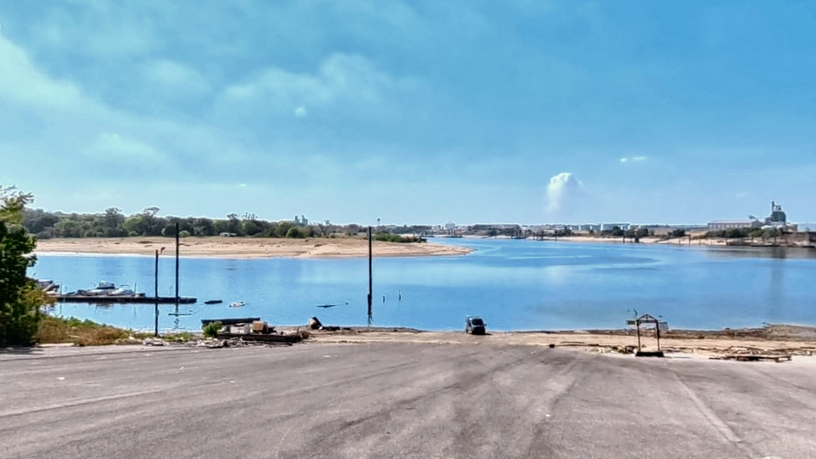 Recorded view from Capture Sep 8 — segment 9 — MLK Riverside Park Boat Ramp